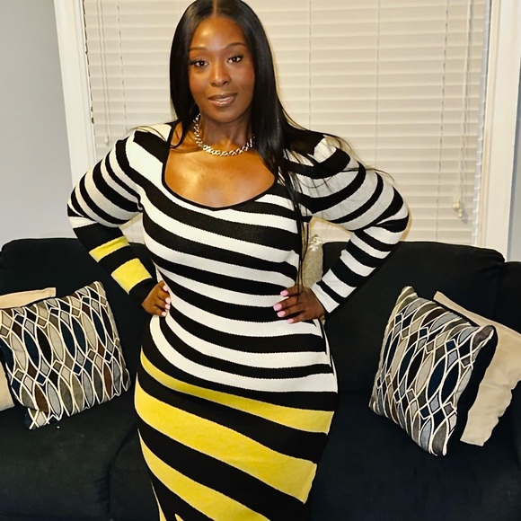 Fashion Nova Dresses & Skirts - Fashion Nova Black, White & Yellow Striped Long Sleeve Bodycon Dress